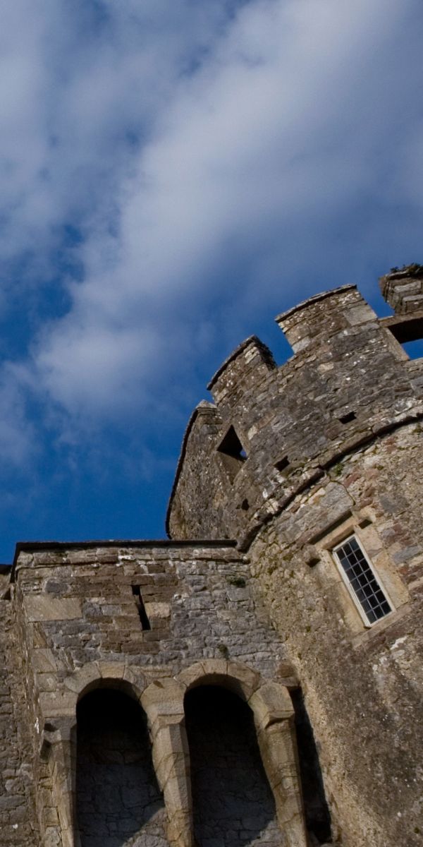 Cahir Castle, accommodation by Discover Ireland Tours Destination Management Company